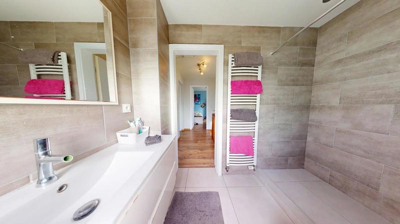 Maison jumelée - 85 m² - 4 pièces