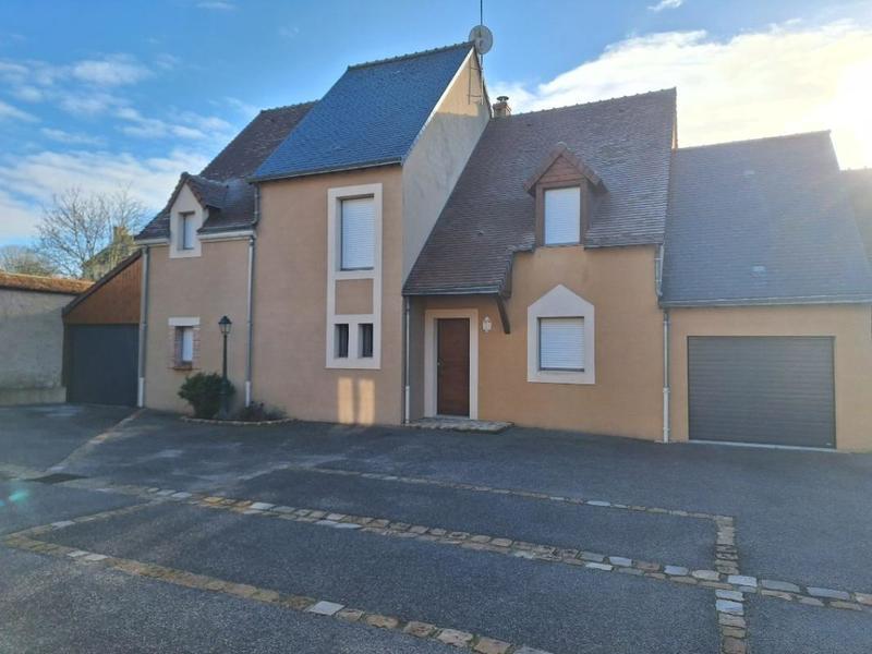 Maison - 182 m² - 7 pièces