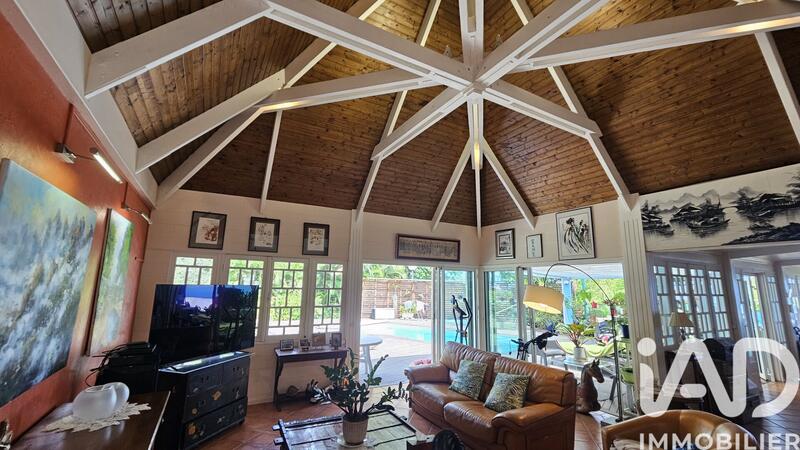 Maison - 188 m² - 6 pièces