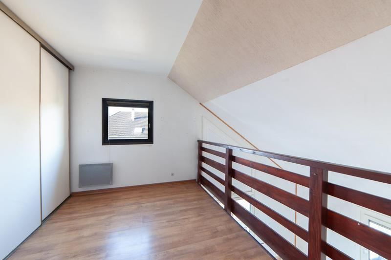 Duplex - 94 m² - 5 pièces