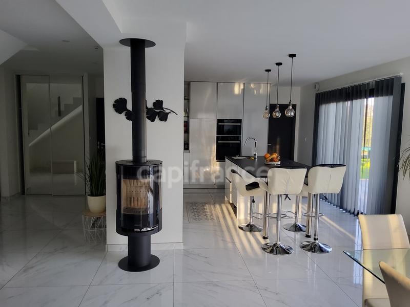 Maison - 165 m² - 5 pièces