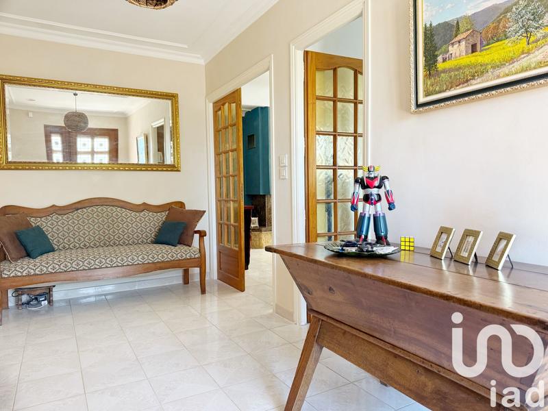 Maison - 219 m² - 6 pièces