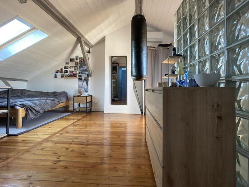 Maison - 205 m² - 7 pièces