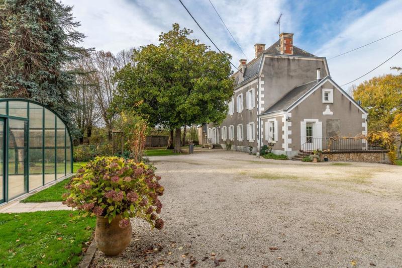 Demeure - 280 m² - 8 pièces