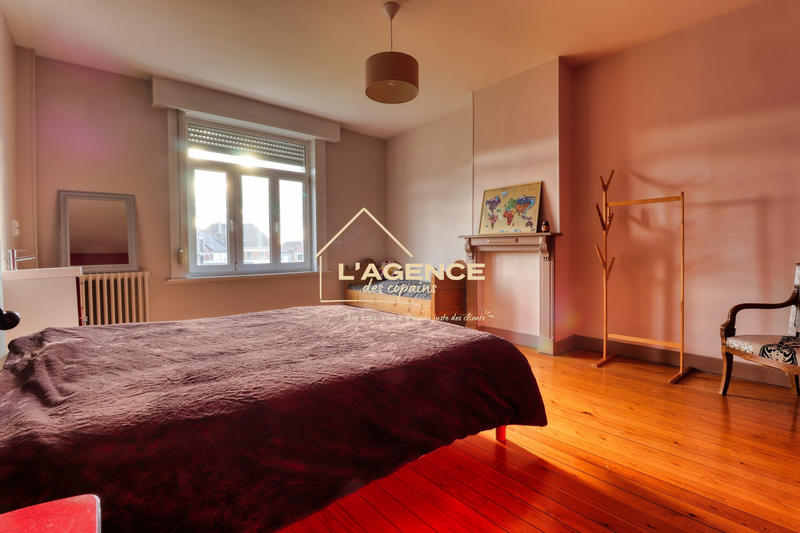 Maison - 228 m² - 7 pièces