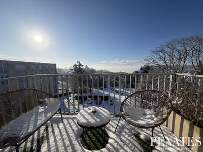 Appartement - 64 m² - 3 pièces