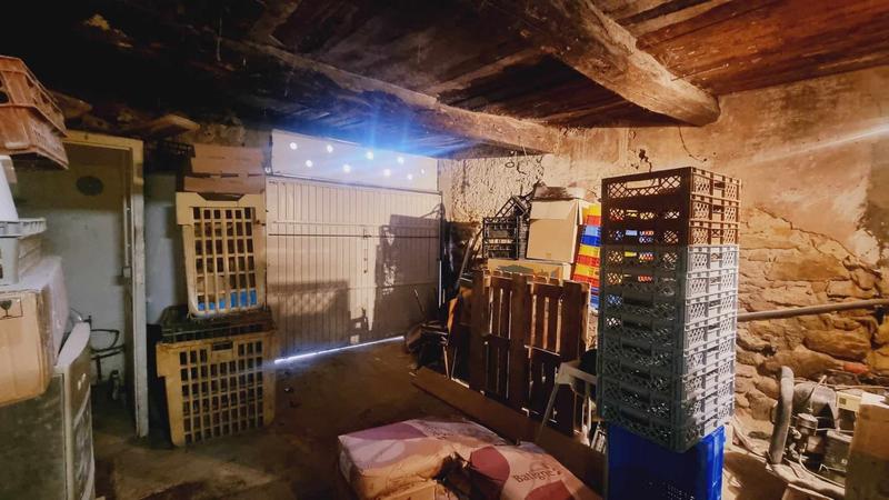 Maison - 250 m² - 6 pièces