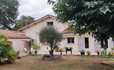 Maison - 151 m² - 5 pièces