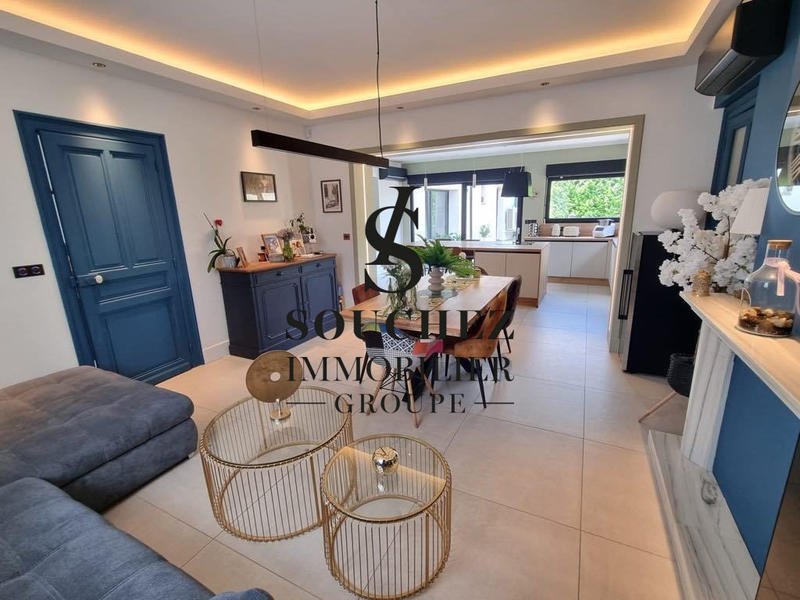 Maison - 188 m² - 7 pièces