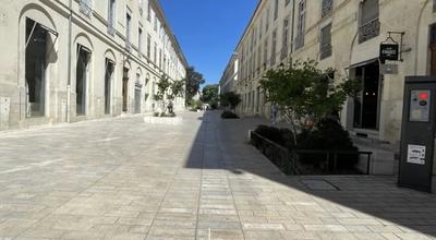 Local commercial - 90 m² - 3 pièces