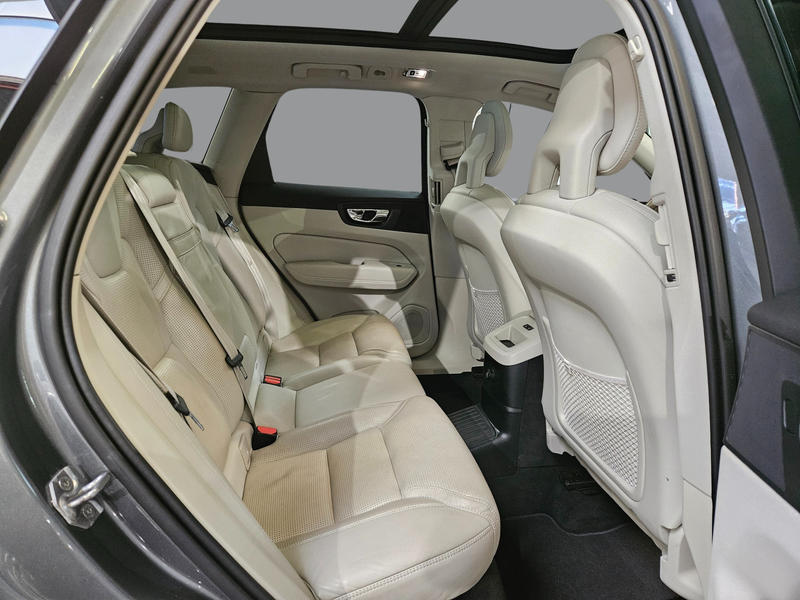 Volvo Xc60 - T8 Twin Hybrid Inscription 320 + 84 Cv Awd - 18 Cv