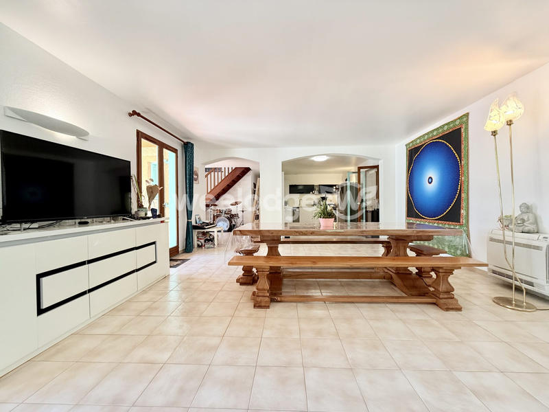 Maison - 187 m² - 6 pièces