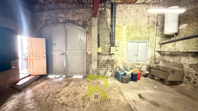 Immeuble - 136 m² - 6 pièces