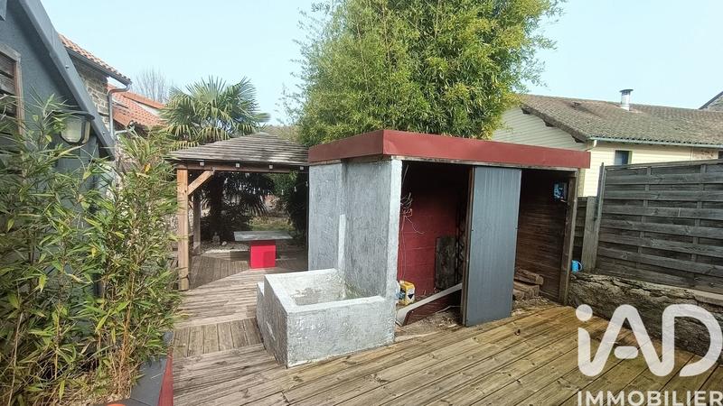 Maison - 180 m² - 11 pièces