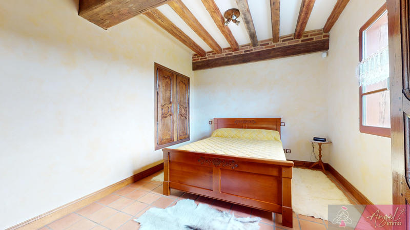 Propriété - 226 m² - 8 pièces