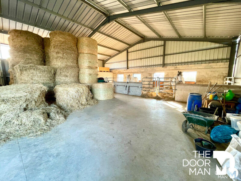 Ferme - 500 m² - 2 pièces