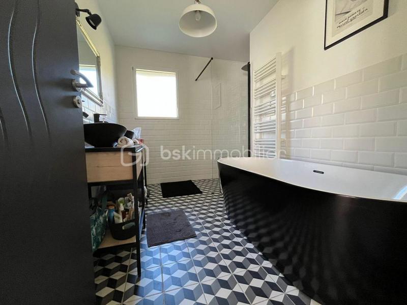 Maison - 103 m² - 4 pièces