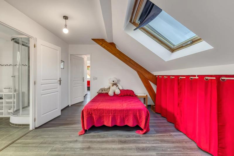 Maison - 140 m² - 6 pièces