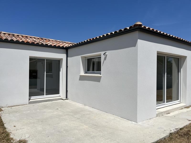 Maison - 90 m² - 5 pièces