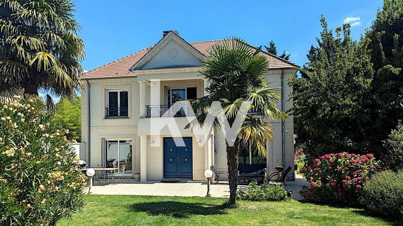 Maison - 193 m² - 7 pièces