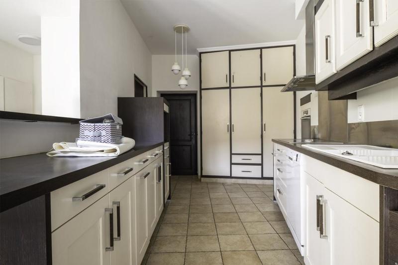 Appartement - 219 m² - 7 pièces