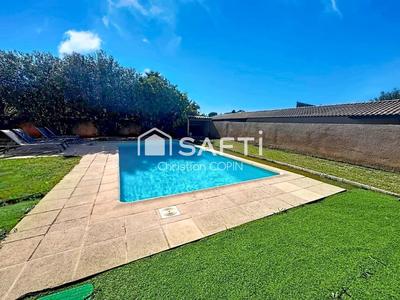 Maison - 239 m² - 8 pièces