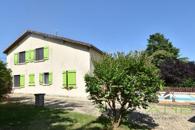 Maison - 263 m² - 10 pièces
