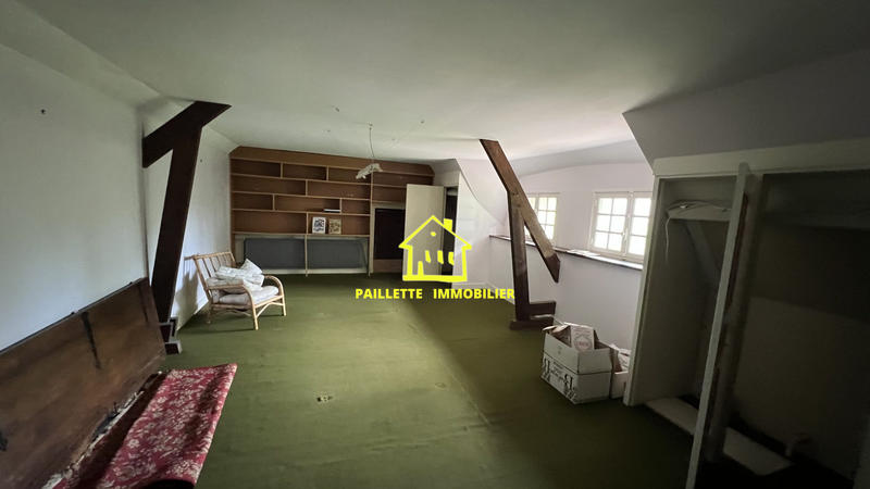 Maison - 300 m² - 9 pièces