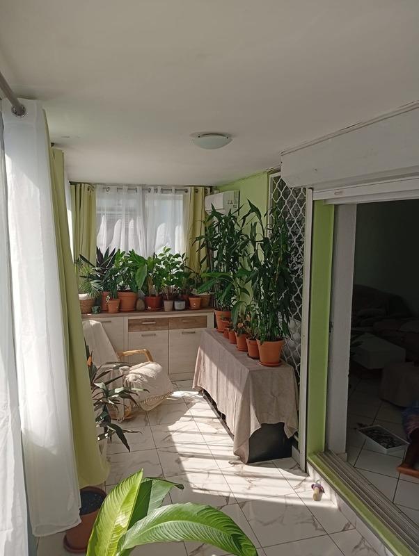 Appartement - 94 m² - 4 pièces