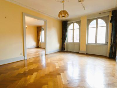 Appartement - 127 m² - 5 pièces