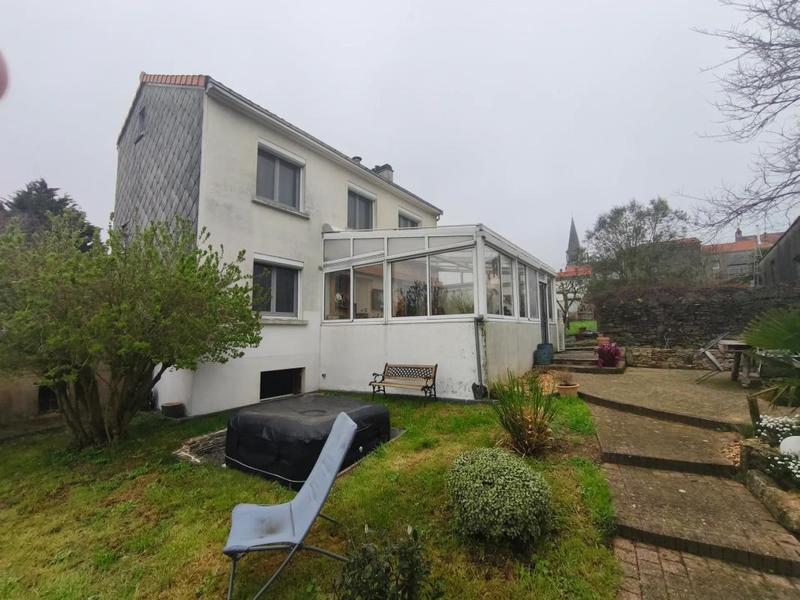 Maison de bourg - 155 m² - 7 pièces