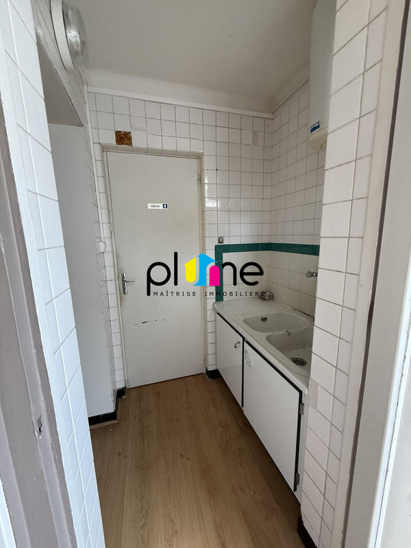 Local d'activités - 55 m² - 4 pièces