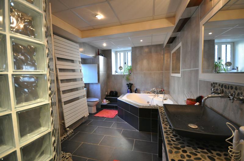 Maison - 185 m² - 7 pièces