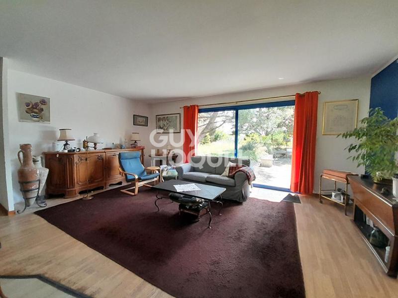 Pavillon - 217 m² - 8 pièces