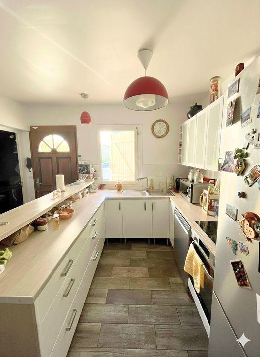 Maison - 93 m² - 4 pièces