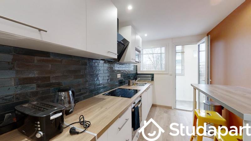 Chambre - 11 m² - 1 pièce