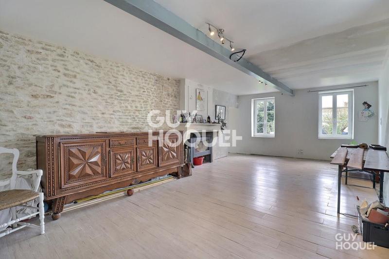 Maison - 216 m² - 7 pièces