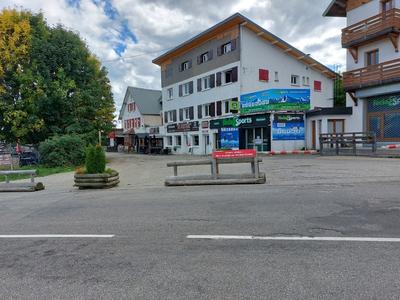 Fonds de commerce - 700 m²