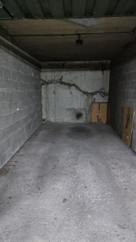 Parking / Garage - 14 m²