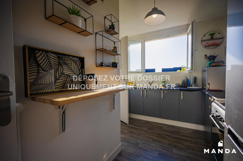 Chambre - 10 m² - 5 pièces