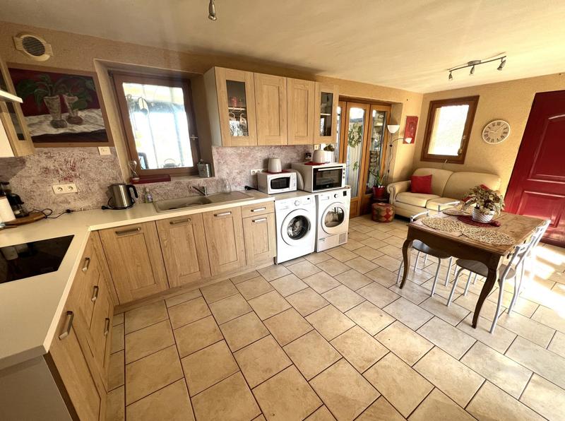 Maison - 145 m² - 8 pièces