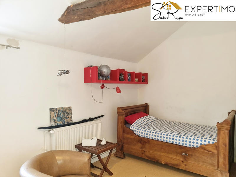 Maison - 230 m² - 6 pièces