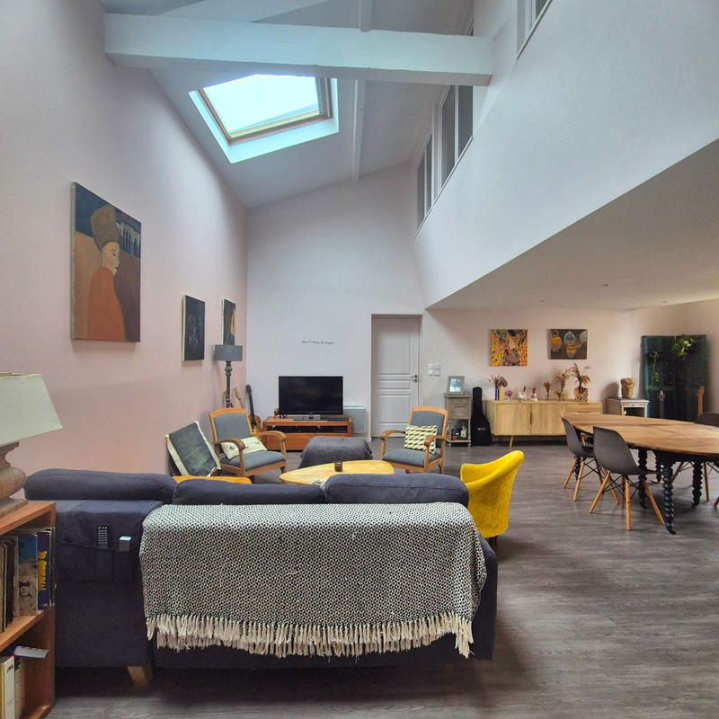 Appartement - 144 m² - 6 pièces