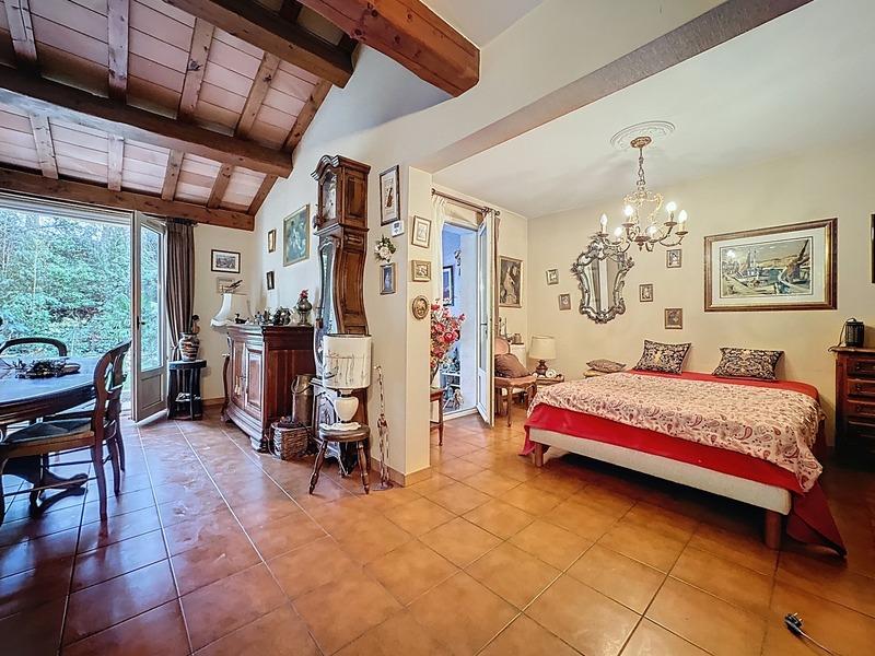 Maison - 93 m² - 6 pièces