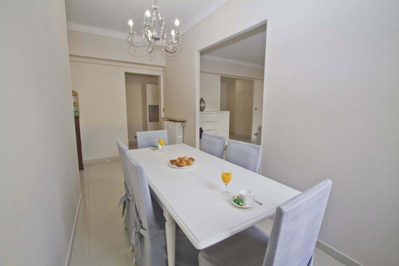 Appartement - 90 m² - 3 pièces