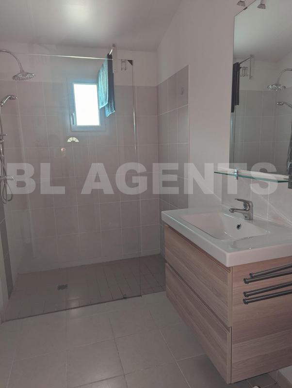 Maison - 121 m² - 4 pièces