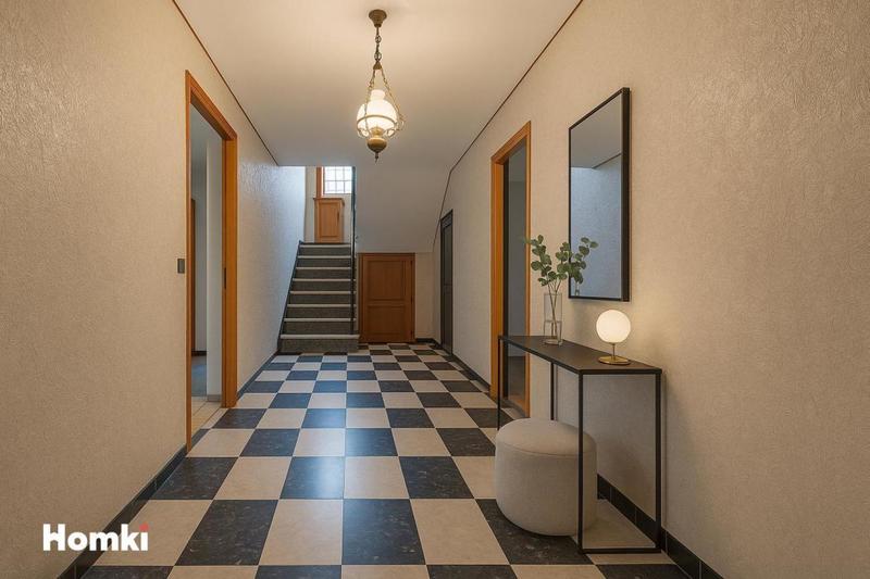 Maison - 185 m² - 8 pièces