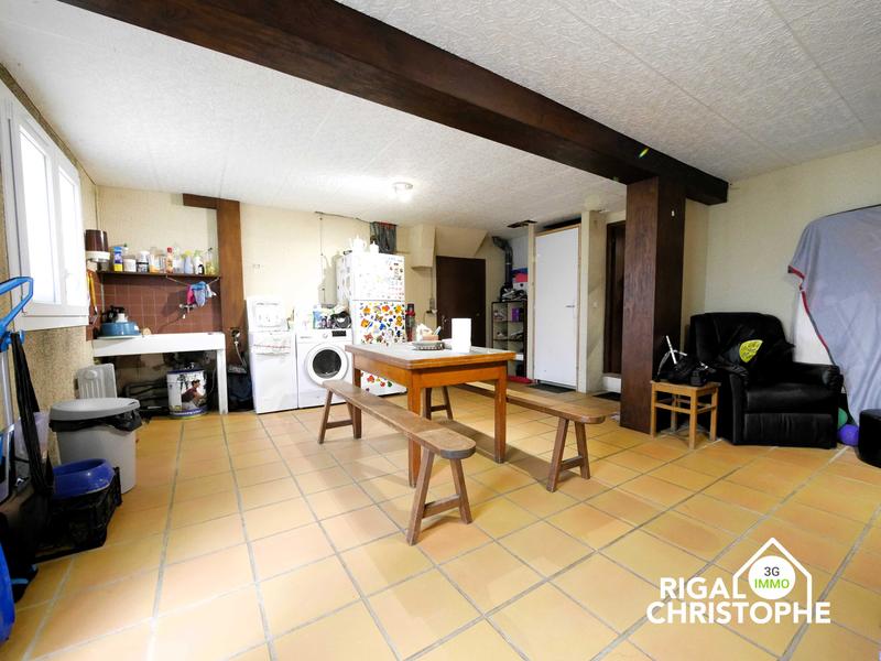 Maison - 93 m² - 5 pièces