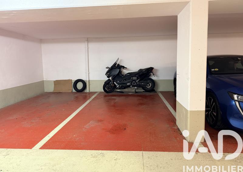 Parking - 150 m²