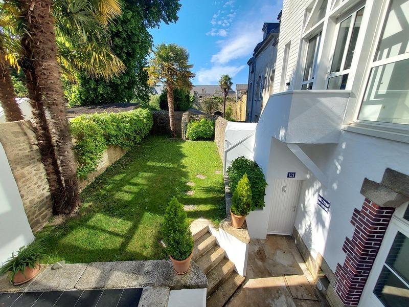 Appartement - 207 m² - 7 pièces